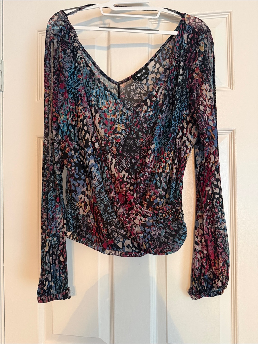 bebe Multicolor V-Neck Long Sleeve Draped Blouse